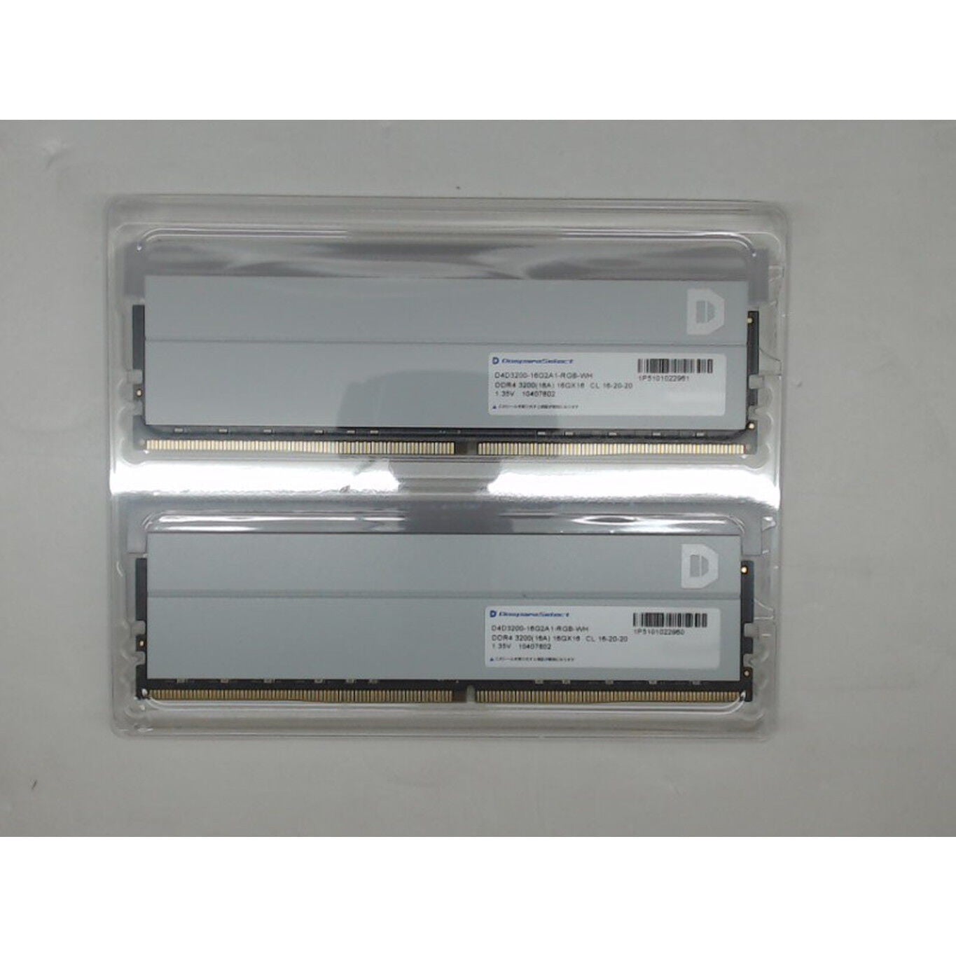 中古 ﾄﾞｽﾊﾟﾗｾﾚｸﾄ D4D3200-16G2A1-RGB-WH(DDR4-3200 16GBx2) 4540002366