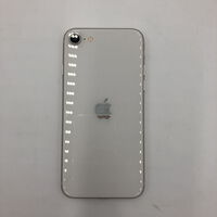 中古  【au版SIMフリー】Apple iPhoneSE 4.7インチ (第3世代) 64GB (スターライト) MMYD3J/A 154840 