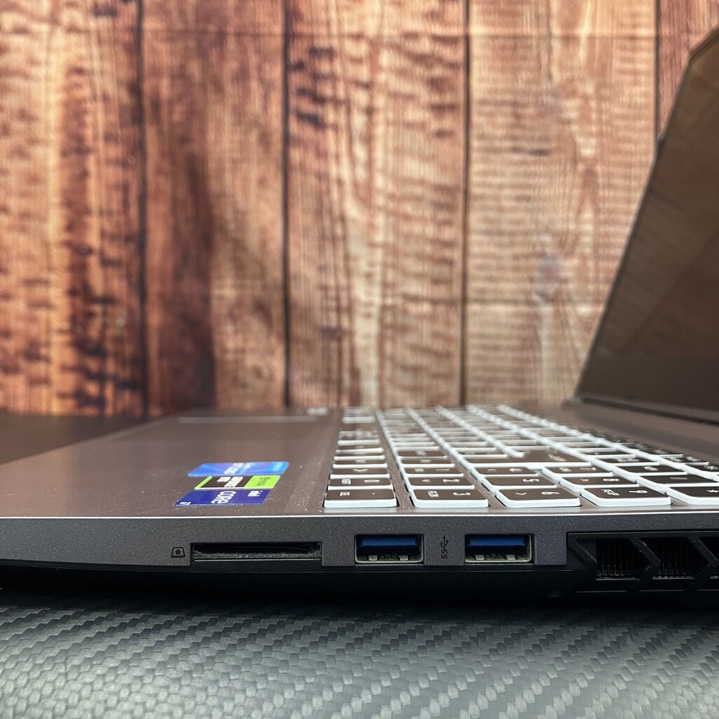 中古 THIRDWAVE GALLERIA XL7C-R46(i7-13700H/16GB/SSD1TB/RTX4060