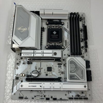 【秋葉原本店】中古  ASRock X870 Steel Legend WiFi (X870 AM5 ATX DDR5) 172202 