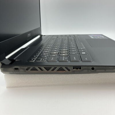 【新潟店】中古  MSI Cyborg 15 A13VFK-4125JP(i7-13620H/16GB/SSD1TB/RTX4060/15.6 1920x1080/W11H) 3290006939 