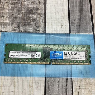 【広島店】中古  Crucial CT32G4DFD832A.16FB1 (DDR4 25600 32GB) 195867 