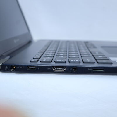 【通販センター】中古  Toshiba dynabook G83/FP (Core i7-10710U/8GB/オンボード) 202835 