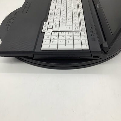 【堺七道店】中古  Fujitsu FMVA85033(i5-1145G7/8GB/SSD256GB/W11P) 4660003359 