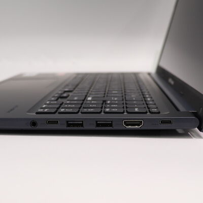 【札幌店】中古  ASUS Vivobook　M1502XA-R785WS(Ryzen 7 7840HS/8GB/SSD512GB/オンボード/15.6inch/1920*1080/W11H) 3210016338 