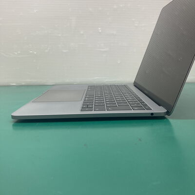 【浦添城間店(沖縄)】中古  Apple MacBook Pro 13インチ 2017 スペースグレイ Core i5 2.3GHz/8GB/256GB SSD MPXT2J/A 135868 