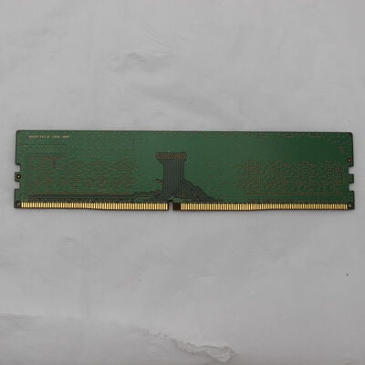 【通販センター】中古  PC4-19200 8GB デスクトップ用(DDR4-2400) 126163 