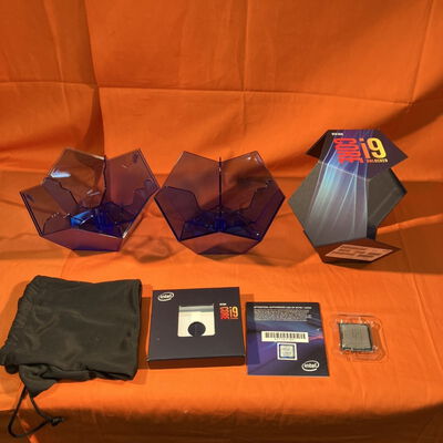 【なんば店】中古  INTEL Core i9 9900K (1151/3.60GHz/16M/C8/T16) 138482 