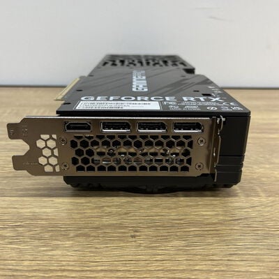 【津ラッツ店】中古  Palit NE75070019K9-GB2050A (RTX5070 12G) 1460027015 
