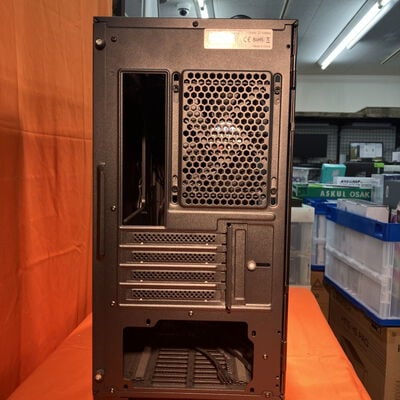 【なんば店】中古  ZALMAN Z1 Iceberg Black(mATX ｶﾞﾗｽ ) 3280021760 