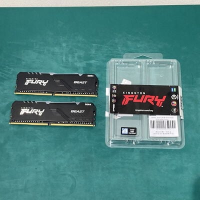 【浦添城間店(沖縄)】中古  32GB 2枚組(合計64GB) PC4-28800/DDR4-3600 デスクトップ用 190900 
