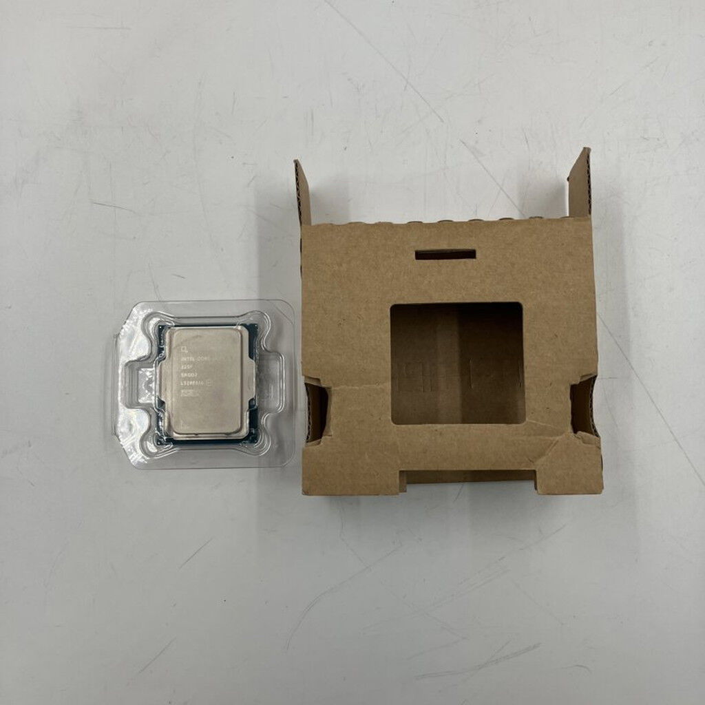 中古 INTEL Core Ultra 5 225F (1851/3.3G/20M/C10/T10) 175015
