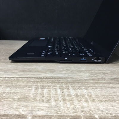 【松山環状枝松店】中古  FUJITSU LIFE BOOK U9311/FX(i5-1135G7/8GB/SSD256GB/無し/オンボード/13.3/1920x1080/W10P) 4560001430 
