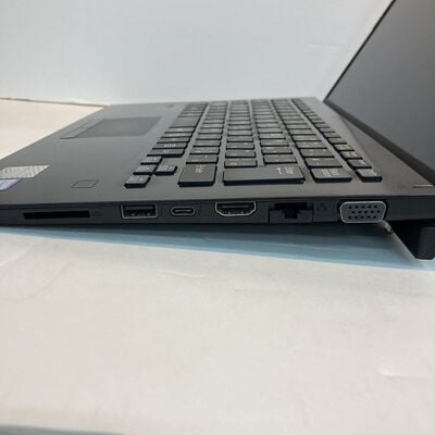 【京都店】中古  VAIO VAIO VJPK11C12N (Intel Core i7 8565U 1.80GHz/16GB/SSD256GB/なし/オンボード/14/1920x1080/Wi-Fi/WEBCAM/W11H64) 182004 