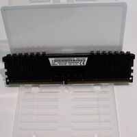 中古  PC4-21300 16GB デスクトップ用(DDR4-2666) 135638 