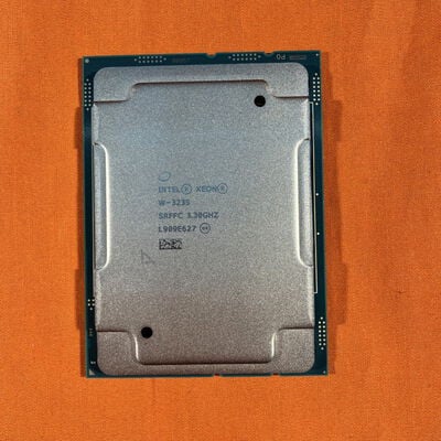 【なんば店】中古  Intel Xeon W-3235 (LGA3647/3.30G/19.25M/C12/T24) 1460026095 