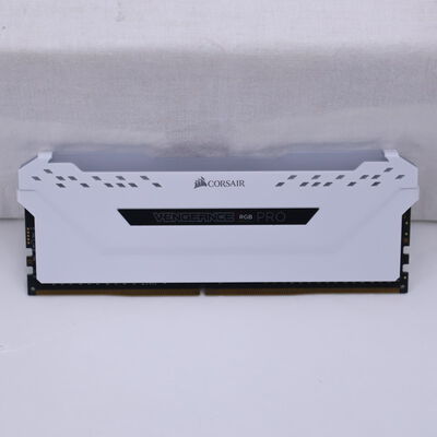 【通販センター】中古  PC4-25600 8GB デスクトップ用(DDR4-3200) 140727 