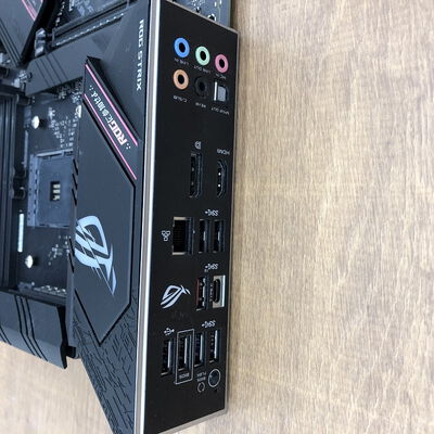 【宇都宮鶴田店】中古  ASUS ROG STRIX B550-F GAMING (B550 AM4 ATX DDR4) 142907 