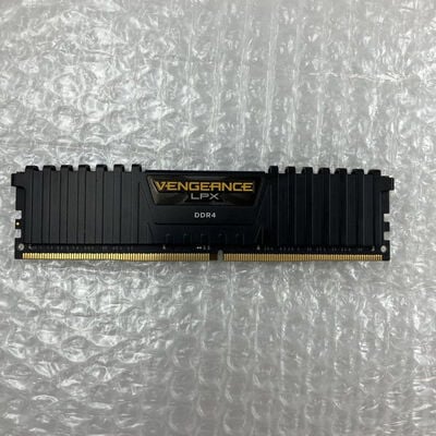 【秋葉原本店】中古  PC4-21300 16GB デスクトップ用(DDR4-2666) 135638 