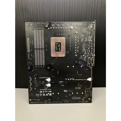 【座間相武台】中古  MSI MAG Z790 TOMAHAWK WIFI DDR4 (Z790 ATX DDR4) 152764