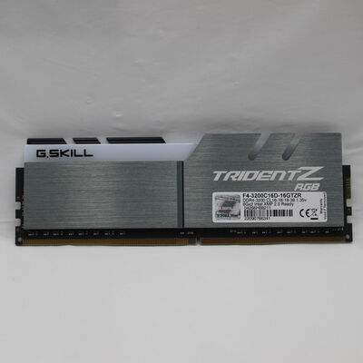 【通販センター】中古  PC4-25600 8GB デスクトップ用(DDR4-3200) 140727 