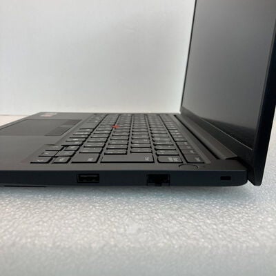【京都店】中古  Lenovo ThinkPad E14 Gen 6 (Ryzen 7 7735HS/32GB/SSD256GB/なし/オンボード/14/1920x1200/W11P) 3180006703 