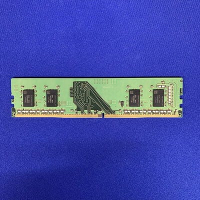 【横浜駅前店】中古  PC4-25600 8GB デスクトップ用_ 184899 