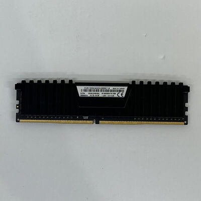 【津ラッツ店】中古  PC4-21300 8GB デスクトップ用(DDR4-2666) 126165 