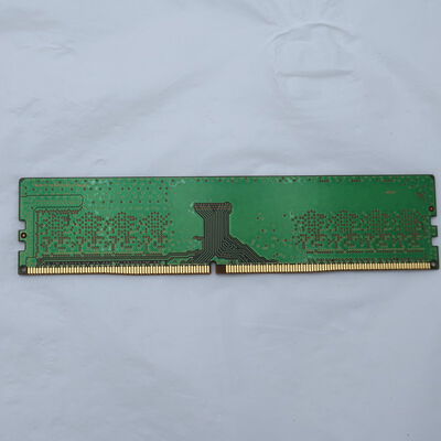 【通販センター】中古  PC4-21300 8GB デスクトップ用(DDR4-2666) 126165 