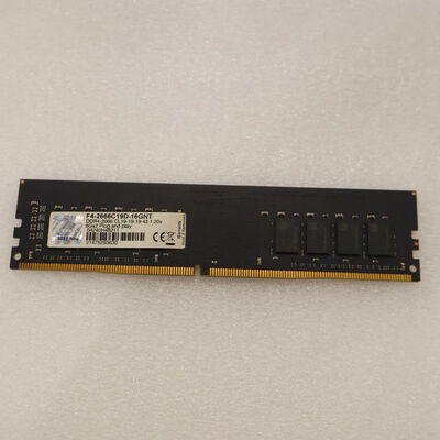 【通販センター】中古  PC4-21300 8GB デスクトップ用(DDR4-2666) 126165 