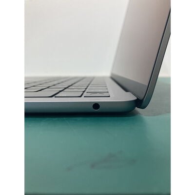 【浦添城間店(沖縄)】中古  MacBook Air 13.6インチ M2(CPU 8C/GPU 8C) 16GB/256GB シルバー MC7V4J/A (M2/2022) 4680003474 