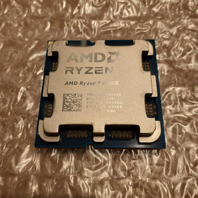 【鹿児島店】中古  AMD Ryzen 7 9700X (AM5/3.8GHz/40M/C8/T16/65W) 169022 