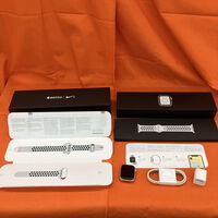中古  Apple Watch Nike+ Series4 44mm GPSモデル (シルバーアルミニウムケースとピュアプラチナム/ブラックNikeスポーツバンド) MU6K2J/A 139005 