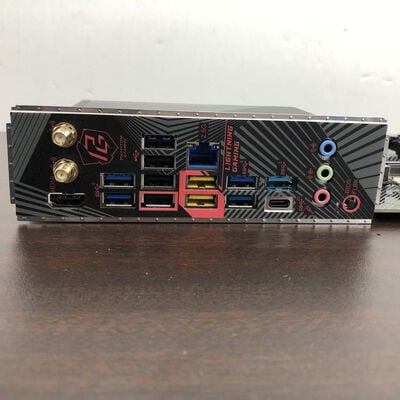 【福山ココローズ店】中古  ASRock B650 PG Lightning WiFi (B650 AM5 ATX DDR5) 5090000802 