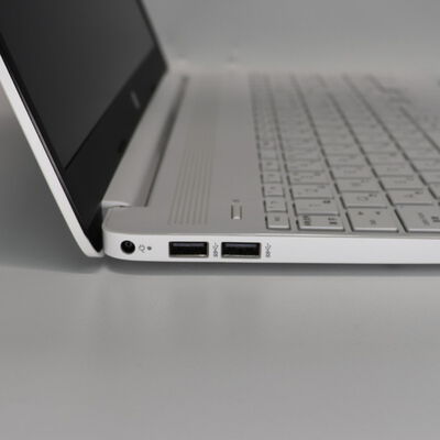 【札幌店】中古  HP 15s-fq5042TU(i5-1235U/16GB/SSD512GB) 3210014526 