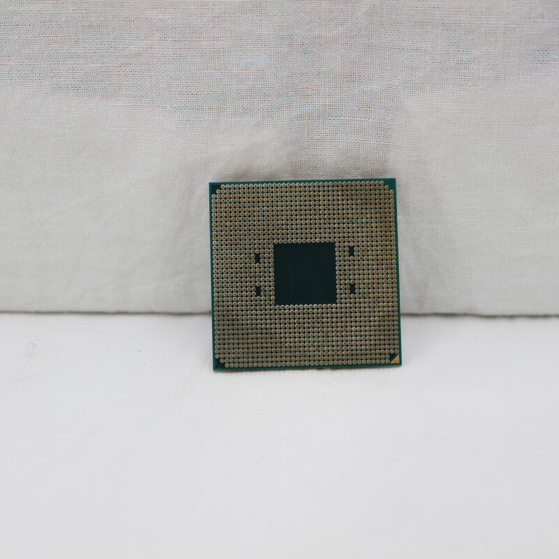 中古 AMD Ryzen 7 3700X (AM4/3.6/36M/C8/T16/65W) 140025 （310794