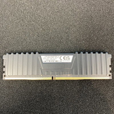 【博多店】中古  PC4-25600 16GB デスクトップ用(DDR4-3200) 140728 