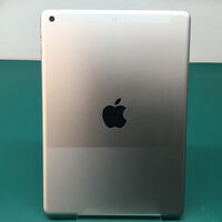 中古  【docomo】Apple iPad (2017) Wi-Fi + Cellular 32GB シルバー MP1L2J/A 136527 