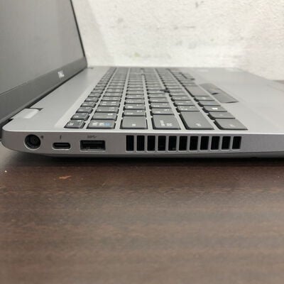 【福山ココローズ店】中古  DELL Latitude 5511 (Intel Core i5 10400H 2.60GHz/8GB/SSD256GB/-/GeForce MX150/15.6/1920x1080/GbE/Wi-Fi/WEBCAM/W11H) 193665 