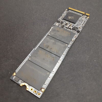 【鹿児島店】中古  XPG ASX6000PNP-1TT-B（M.2 SSD 1TB NVMe 2280） 3480039900 