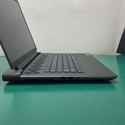 【浦添城間店(沖縄)】中古  Alienware m16(Ryzen 9 7845HX/16GB/SSD1TB/RTX4070/W11H) 4780001036 