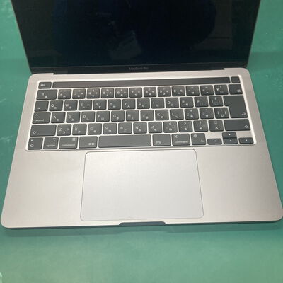【浦添城間店(沖縄)】中古  Apple MacBook Pro 13インチ 2020 (M1 8CPU 8GPU/8GB/512GB) スペースグレイ MYD92J/A 144581 