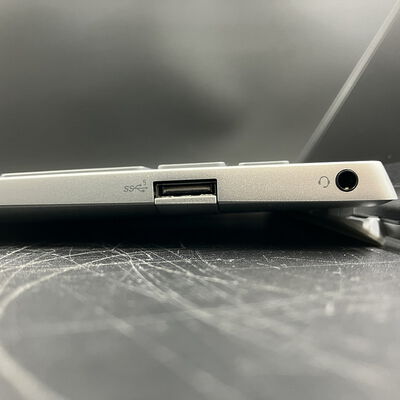 【大須店】中古  DELL Inspiron P156G002 3120022809 
