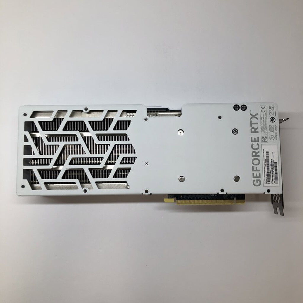 中古 Palit NED47TST19T2-1043W GamingPro White OC (RTX4070Ti SUPER