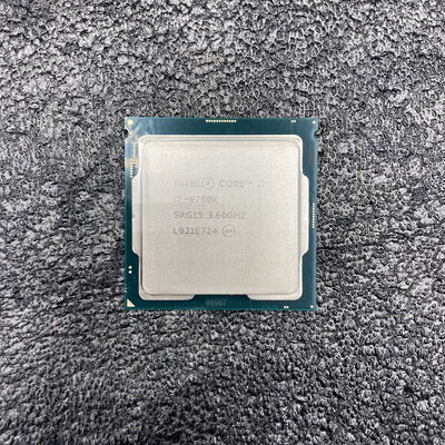 【熊本浜線店】中古  INTEL Core i7 9700K (1151/3.60GHz/12M/C8/T8) 138481 