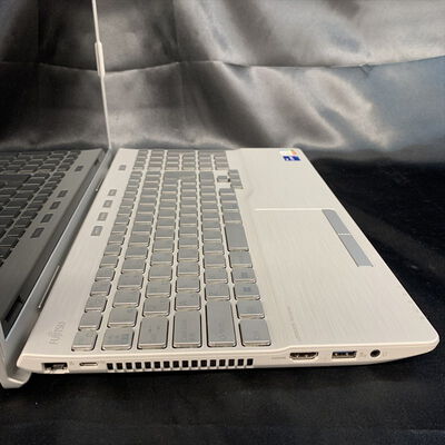 【横浜駅前店】中古  富士通 FMVWG2A37S (Intel Core i7-1260P/16GB/SSD512GB/DVDマルチ/CPU内蔵/W11H/有線LAN◯無線LAN◯) 3400009417 