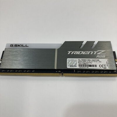 【神戸・三宮店】中古  PC4-21300 8GB デスクトップ用(DDR4-2666) 126165 