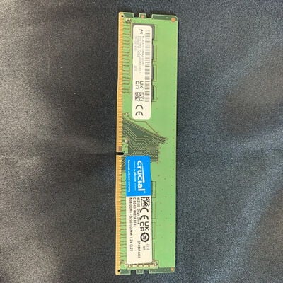 【横浜駅前店】中古  PC4-25600 8GB デスクトップ用(DDR4-3200) 140727 