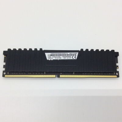 【浜松店】中古  PC4-19200 16GB デスクトップ用 135639 