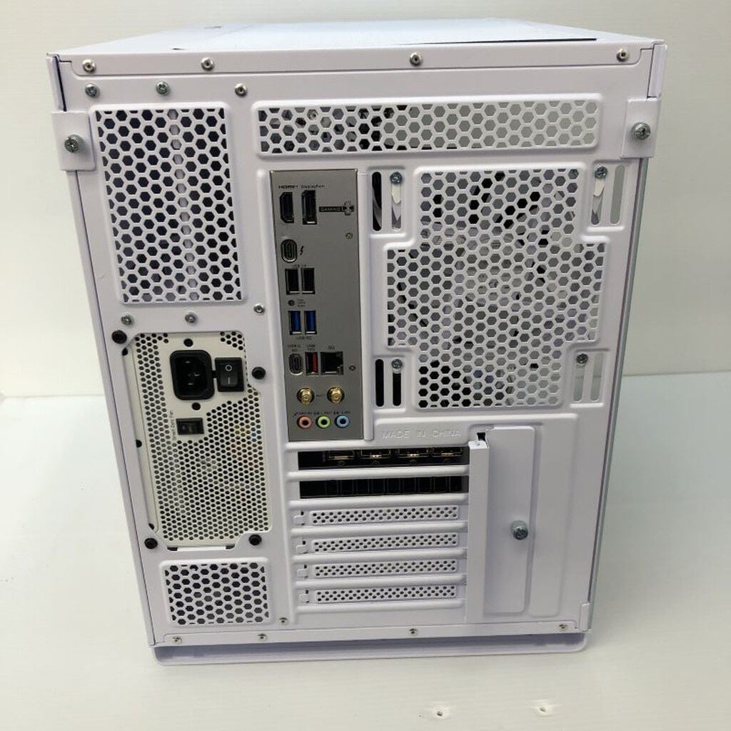 中古 自作パソコン(Ultra 7 265KF/32GB/SSD2TB/RTX5070/W11H